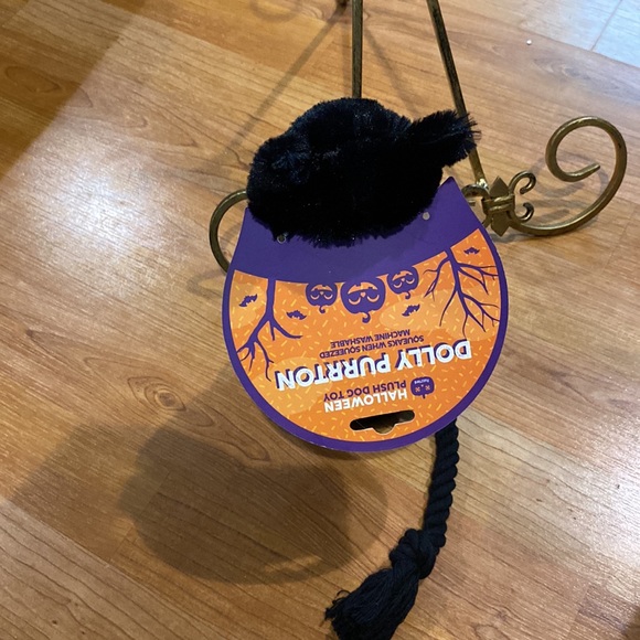 Fuzzyard  Plush  Black Cat Dog Toy With Squeaker. - Picture 5 of 5